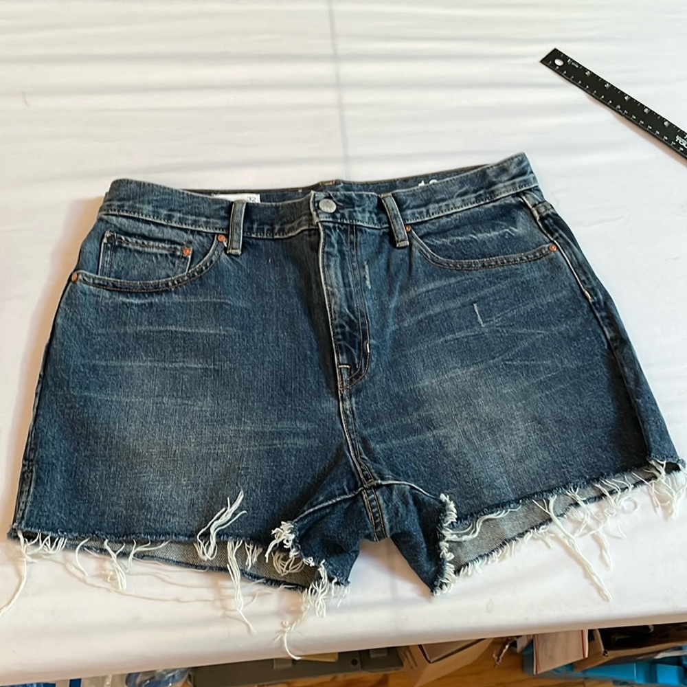 Gap 1969 size 32 high waist jean shorts dark blue denim